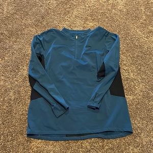 Men’s 1/2 zip ASICS top